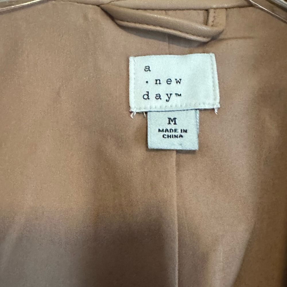 Faux leather blazer - Picture 2 of 3